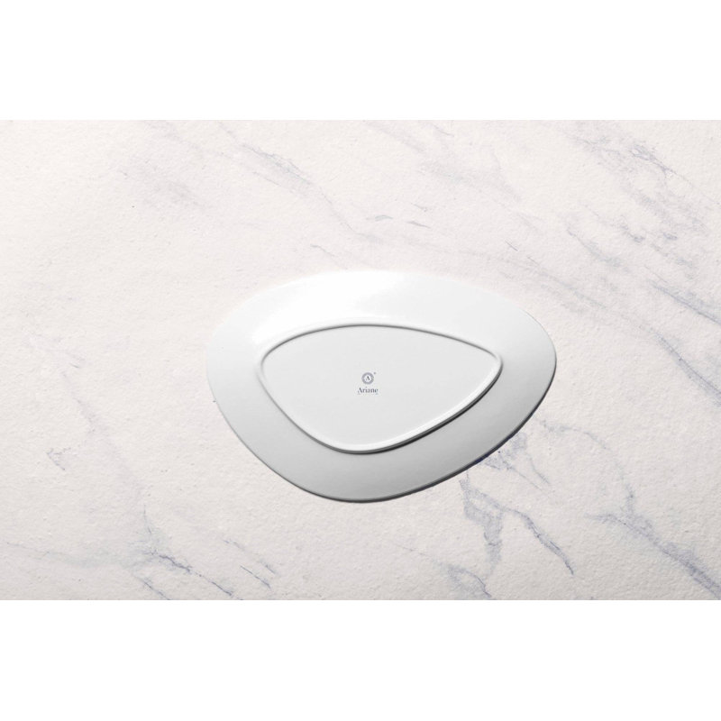 Plateau en porcelaine | Plaque triangulaire, 12,99 po x 8,86 po x 1,1 po