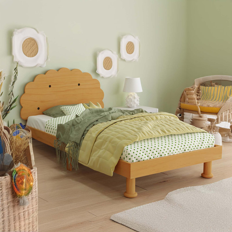 Structure de lit en noyer avec un design innovant en forme de biscuits