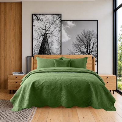 Oxford Floral Bed in a Bag Set – Reversible Lightweight Quilt Bedding with Hotel Style Elegance