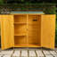 Remise de rangement extérieure en bois avec porte verrouillable, tablettes amovibles et toit inclinable
