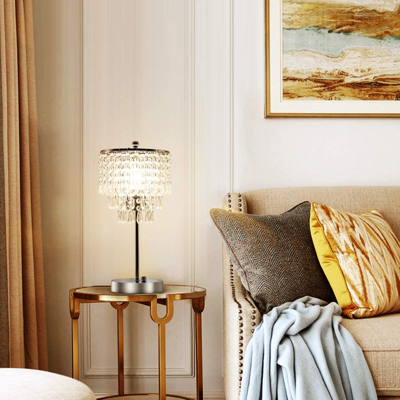 Chenika Metal USB Table Lamp
