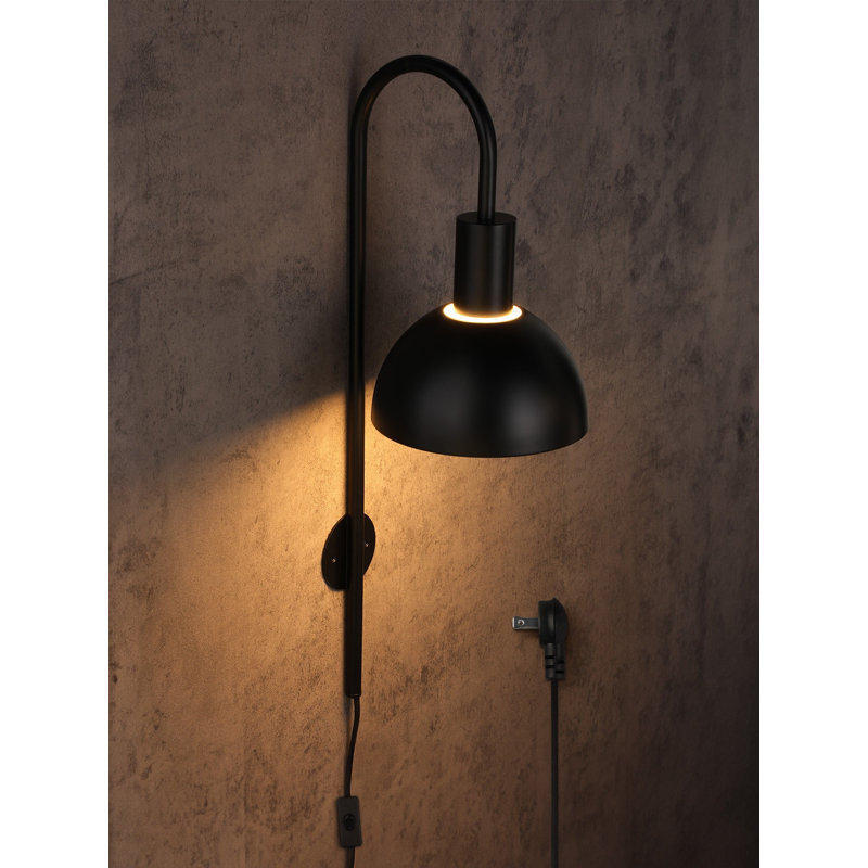 Applique murale à brancher, lampe murale d'intérieur en métal, base E26, DEL maximale de 20 W, ampoule non incluse, noir