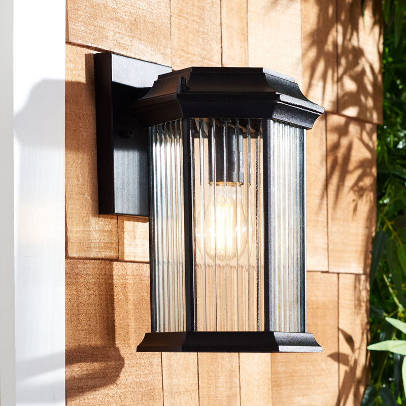 Ahmeir Wall Light