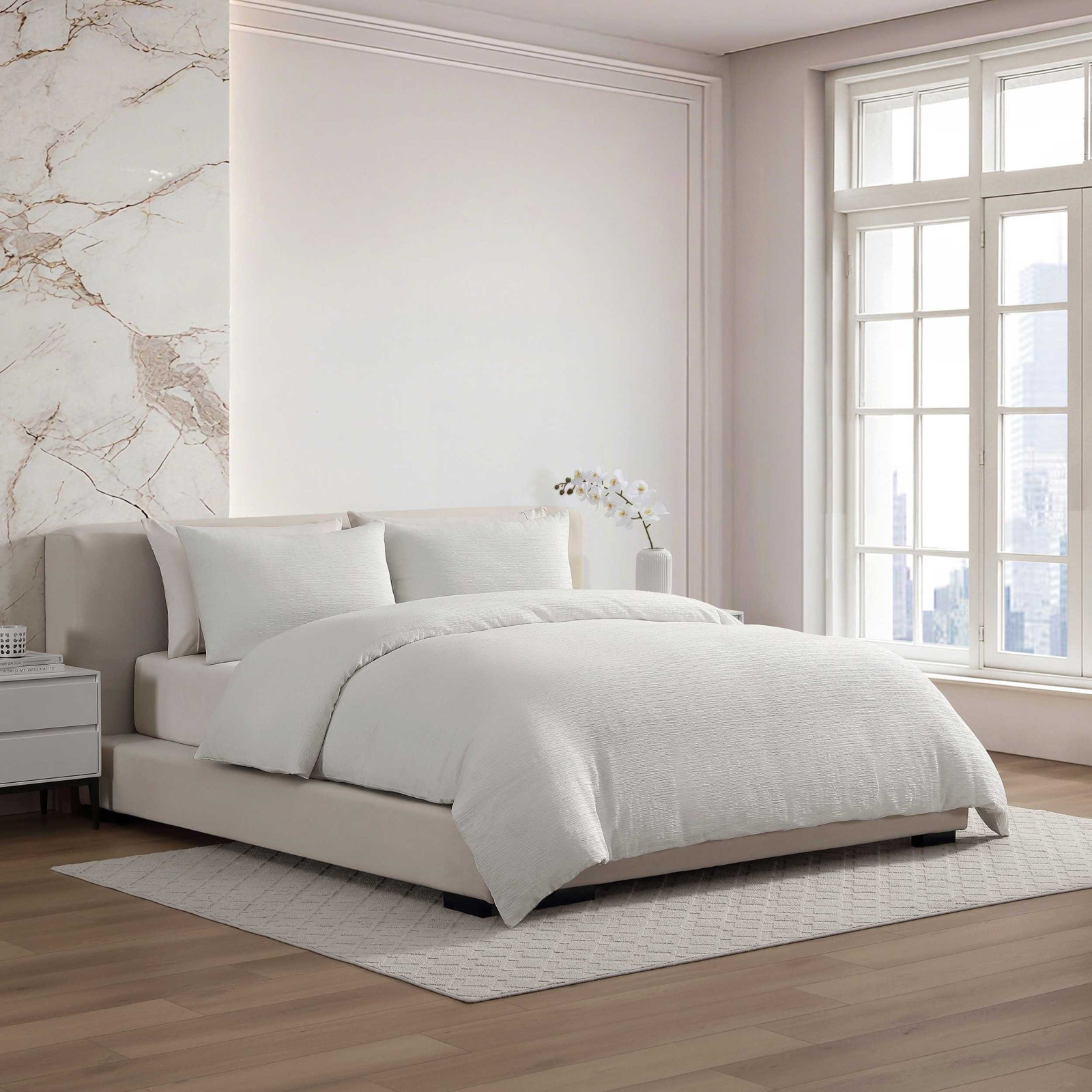 Crinkle Solid White Duvet Cover Set, King Duvet Cover + 2 King Shams
