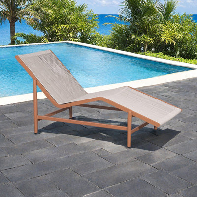 Chaise longue pour l'extérieur