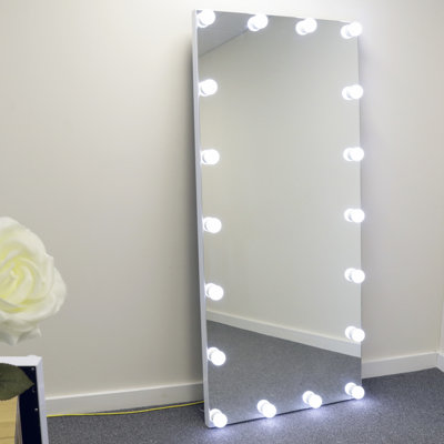 Kaelyn Mirror
