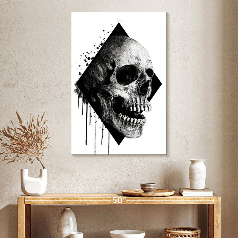 Tête de mort grunge Hitzel, H 39 po x l 26 po