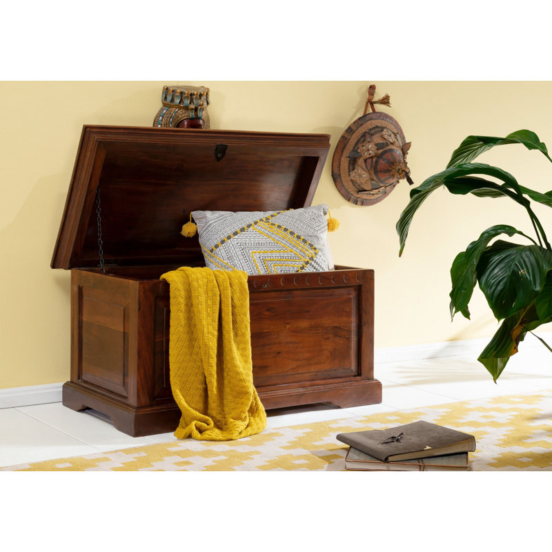 Oxford Blanket Chest, Nougat