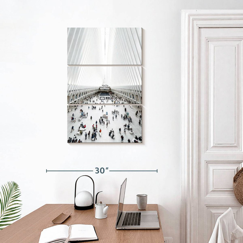 Oculus 1WTC, 32'' H x 20'' W