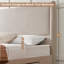 Lit plateforme tapissier à tête de lit haute de 51,8 po avec 2 grands tiroirs de rangement en bois Juanetta, beige, très grand