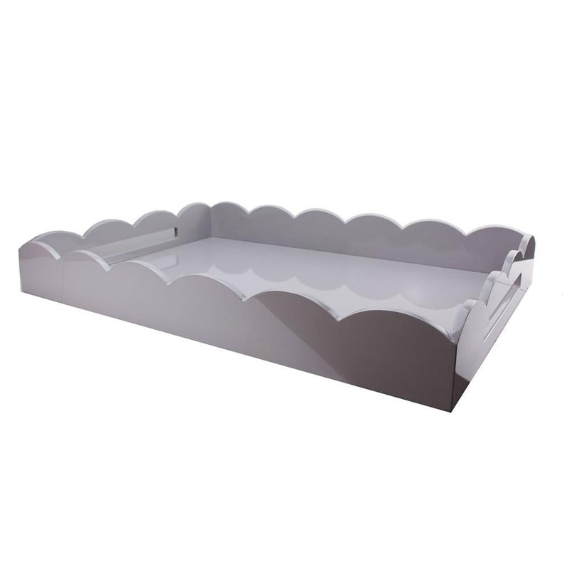 Plateau de repose-pieds laqué festonné, Mousseline de soie, H 26 po x l 17 po x P 3,25 po