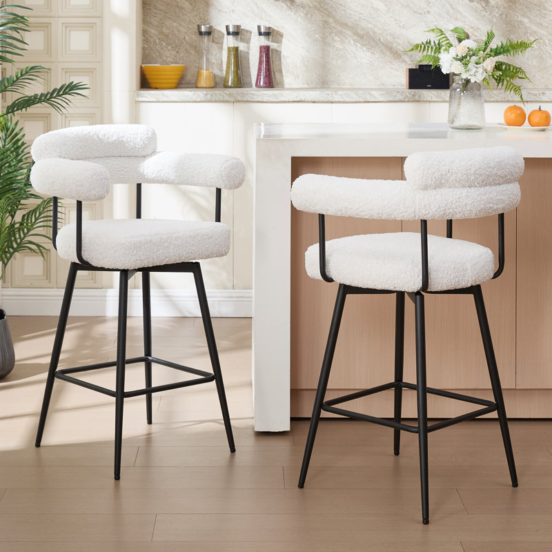 Tabouret de comptoir pivotant en Sherpa de 26,7 po avec dossier incurvé et structure en métal Kiylan, Sherpa blanc