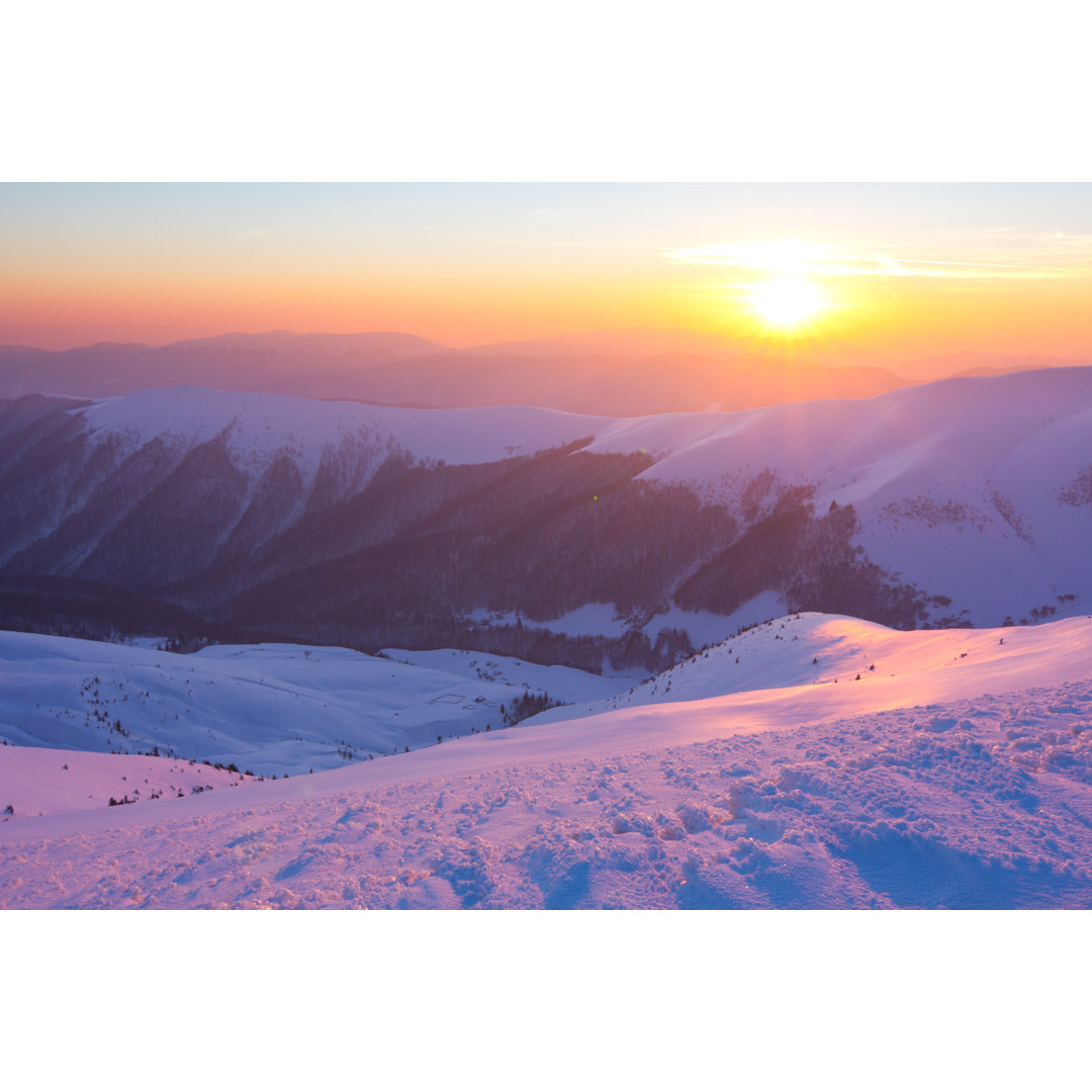 Winter Mountains Landscape von VeryBigAlex - Ohne Rahmen auf Leinwand drucken