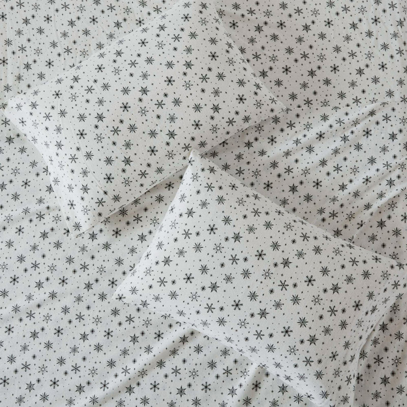 4 PCS Sheet Set Black Snowflakes, Full Coverlet + 3 Additional Pieces