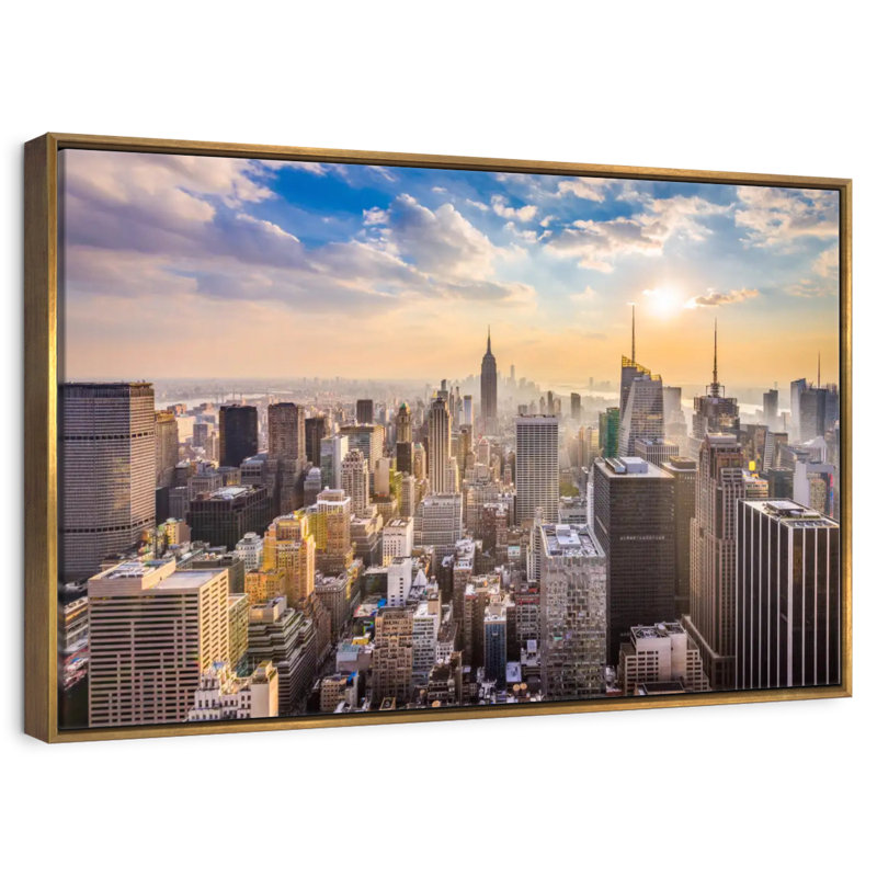 New York Riva au lever du soleil, 46 po x 31 po, Cadre flottant doré