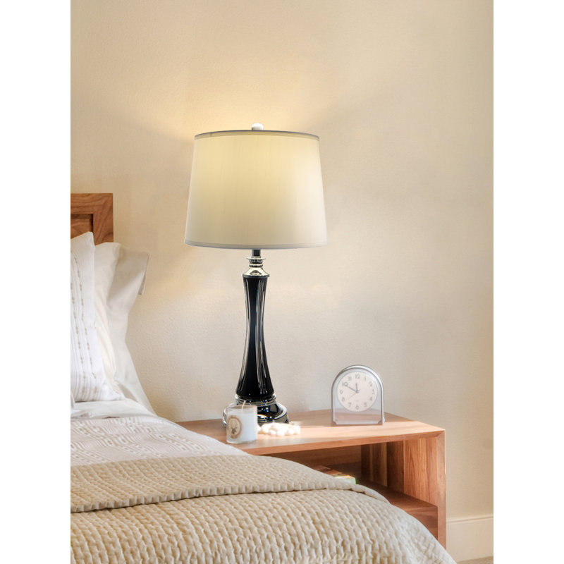 Lampe de table noire 27 po