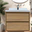 Meuble-lavabo en bois naturel avec lavabo en céramique, décor de salle de bain moderne