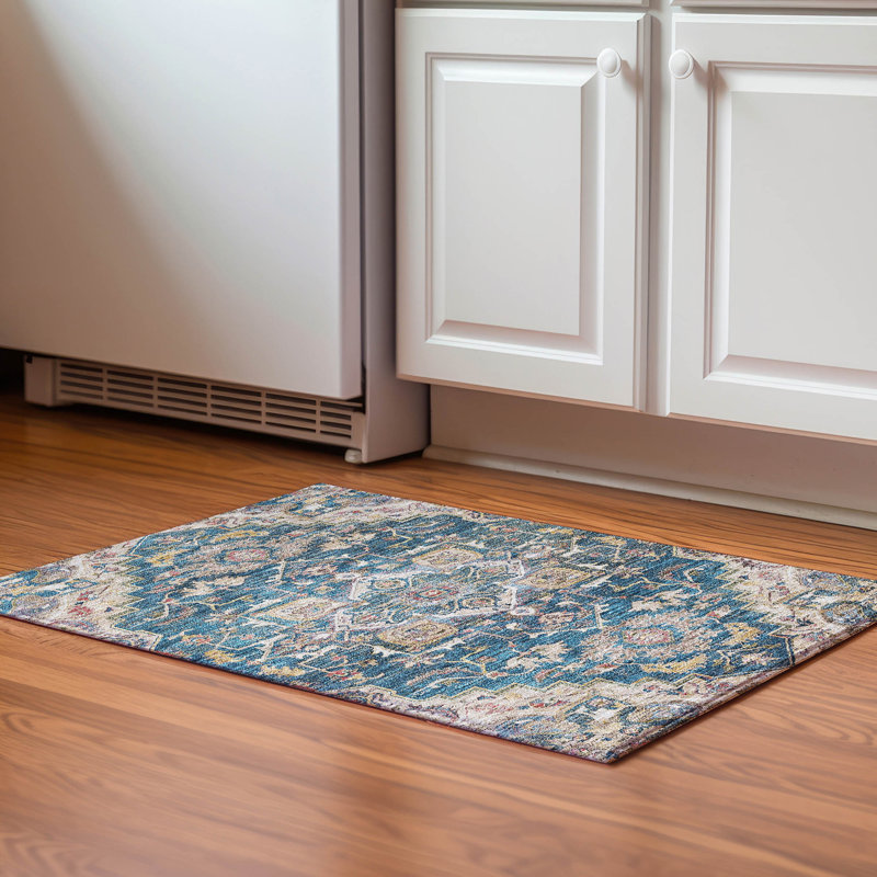Tapis bleu Prisco lavable à la machine de qualité supérieure, Rectangle 1 pi 8 po x 2 pi 6 po