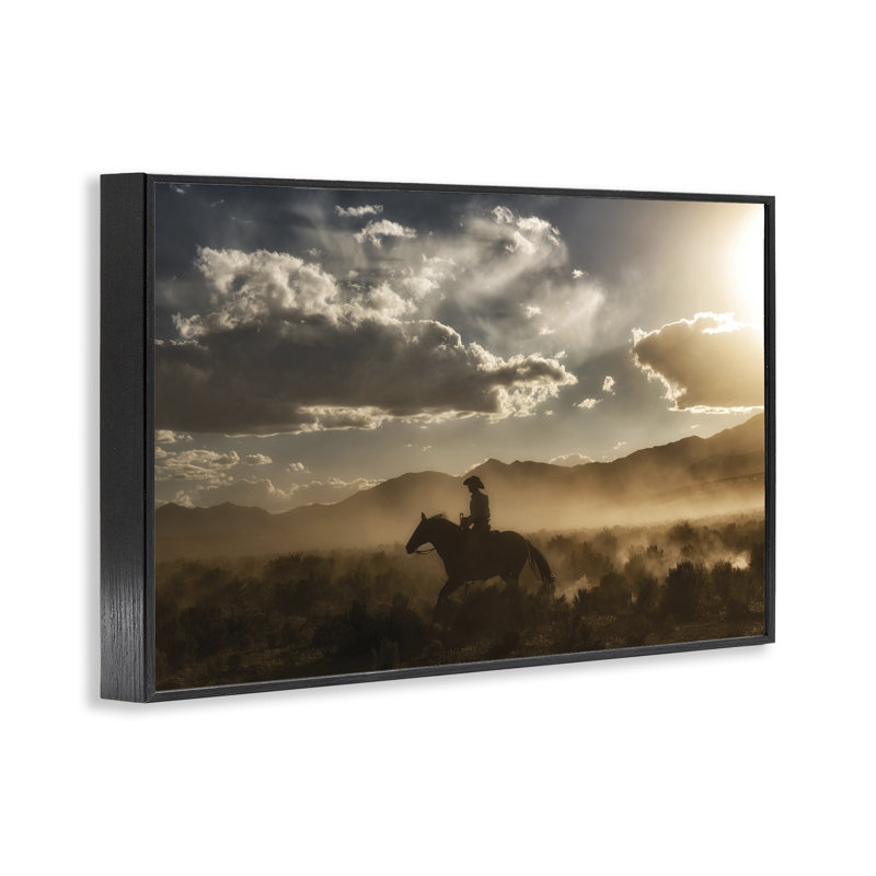 «Cowboy Jockey & Shining Sun», estampe numérique de PHBurchett, H 20 po x l 30 po, Giclée encadrée noir minuit