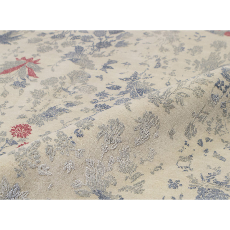 Shamas Floral Area Rug
