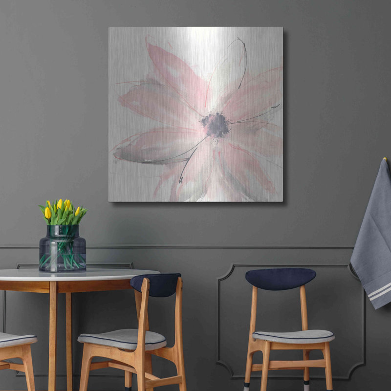 «Blush Clematis I» par Chris Paschke, H 36 po x l 36 po