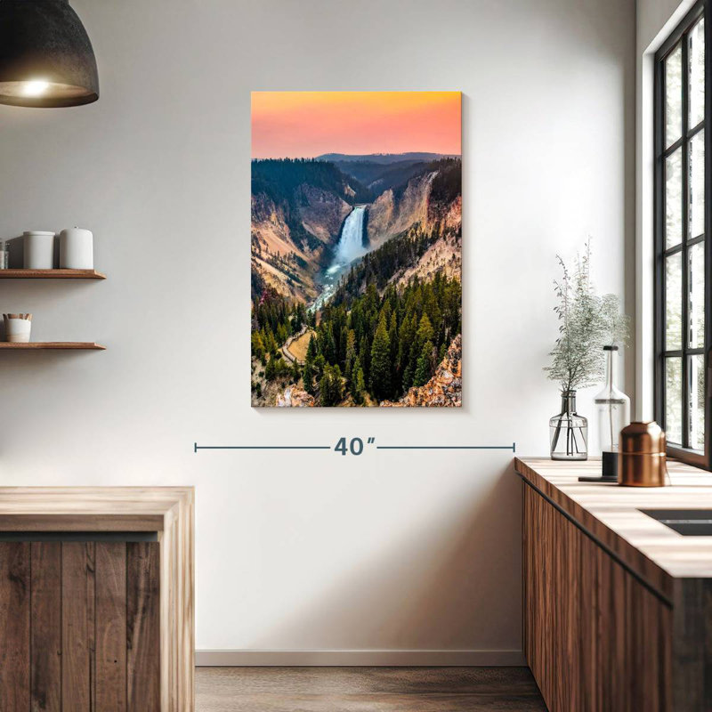 Chutes du parc national Alvord Yellowstone, H 39 po x l 26 po