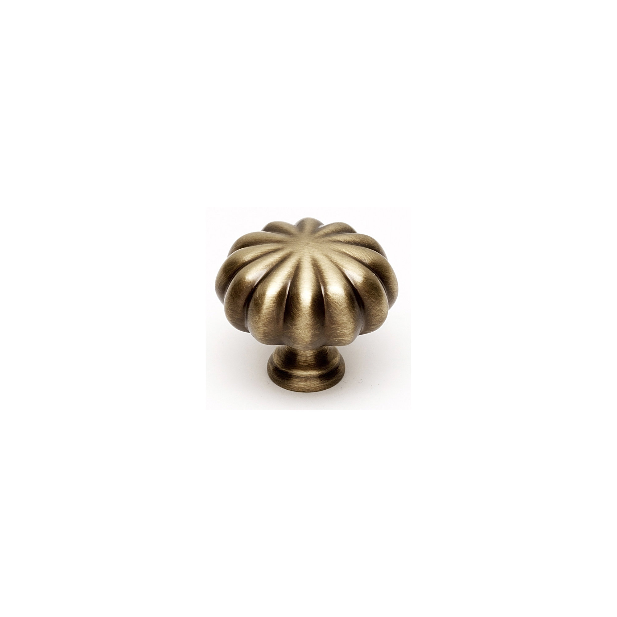 Round Knob Knob, 1.0625" H x 1.5" W x 0.5" D, Antique English