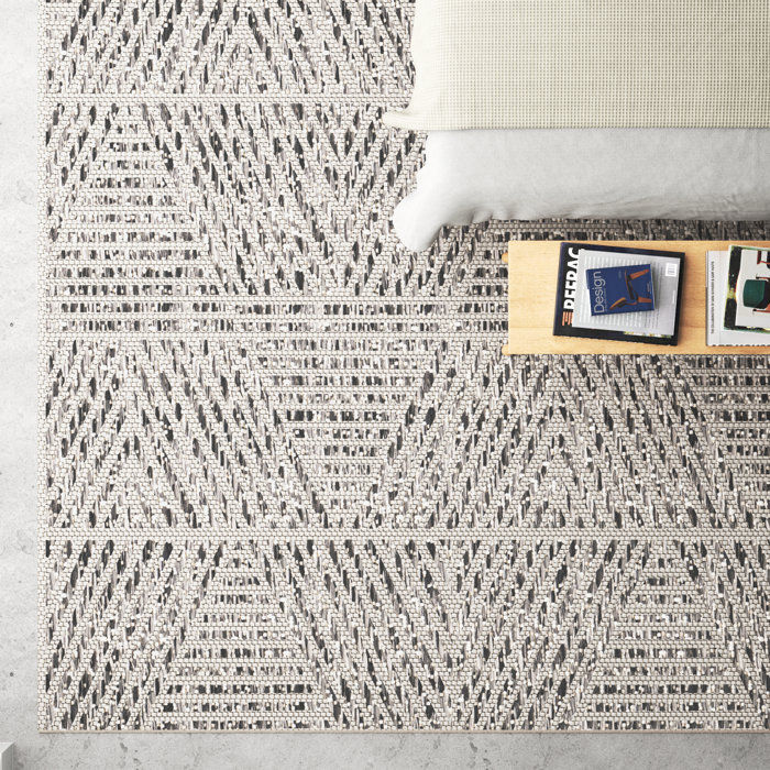 AllModern Silva Geometric Indoor/Outdoor Rug & Reviews | Wayfair
