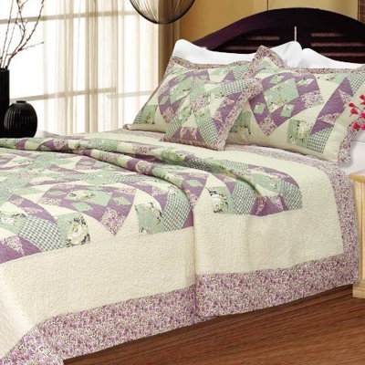 Farmhouse / Country Cotton Patchwork Quilt