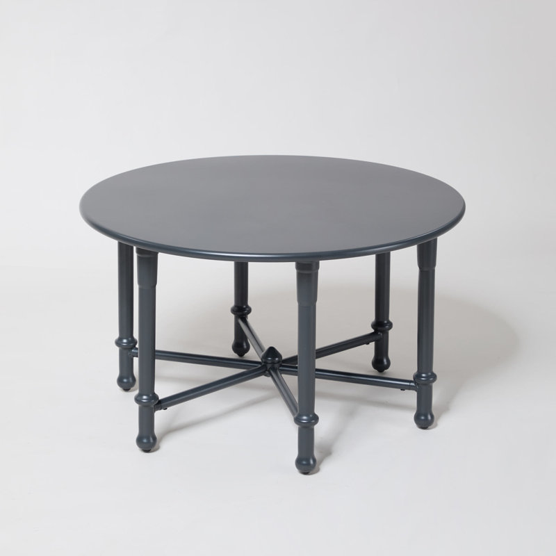 Table basse d'extérieur ronde en métal Carbie 31,5 po