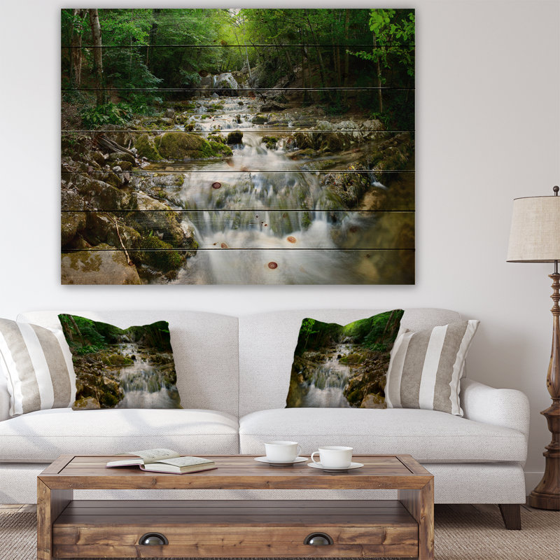 «Natural Spring Waterfall», photographie, H 30 po x l 40 po x 1,5 po, Bois naturel