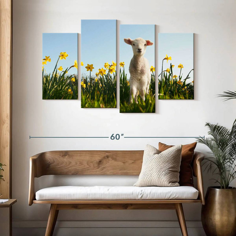 Mouflon dans la prairie, H 32 po x l 52 po