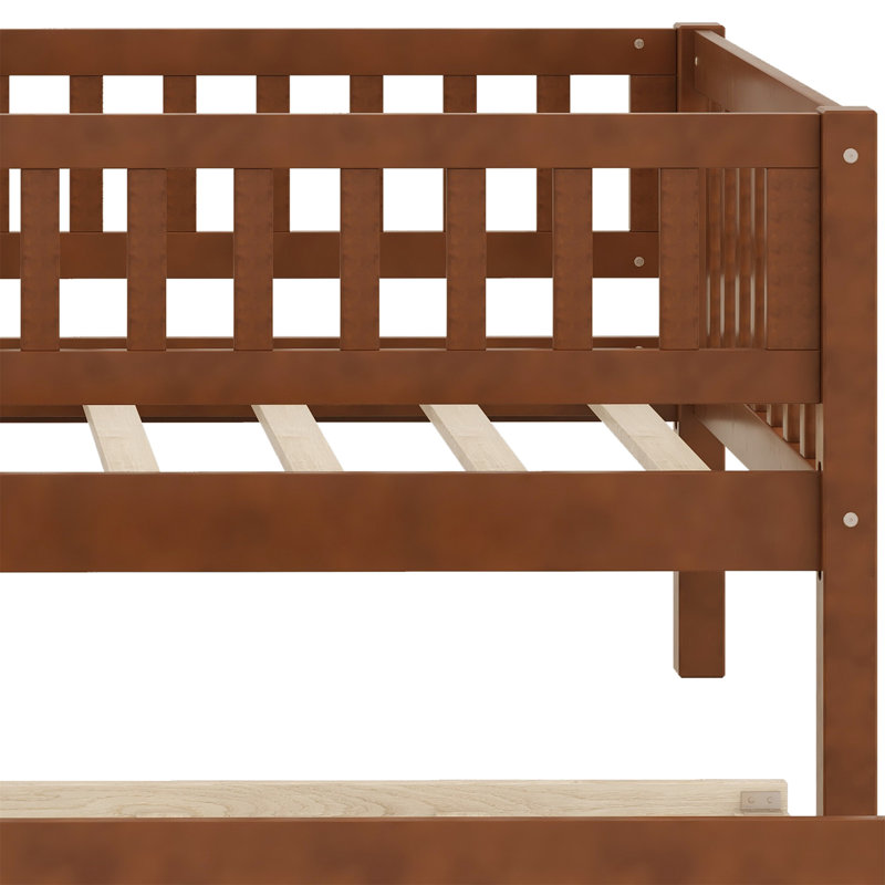 Shanovia Daybed, Walnut