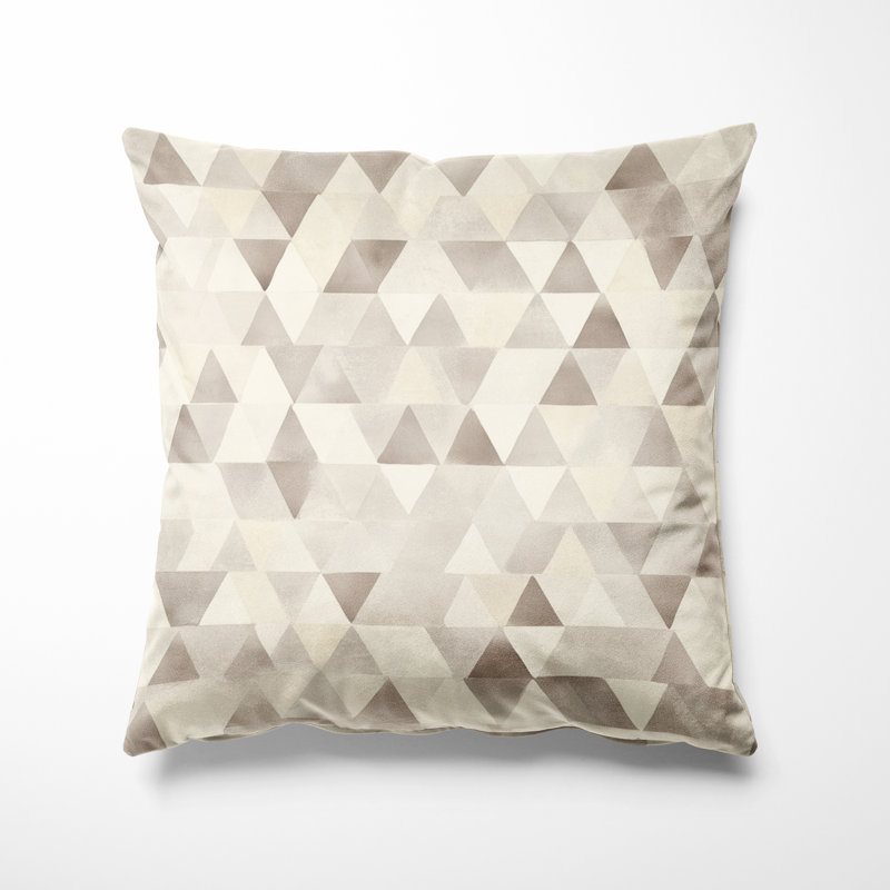 Coussin décoratif géométrique à motif triangulaire beige et gris, H 20 po x l 20 po