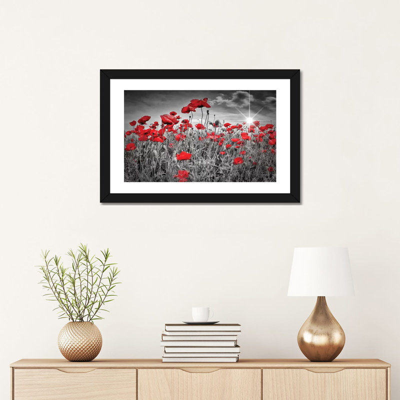 "Champ de coquelicots" par Melanie Viola-impression d’art graphique, H 16 po x l 24 po x P 1 po, Papier noir, Blanc