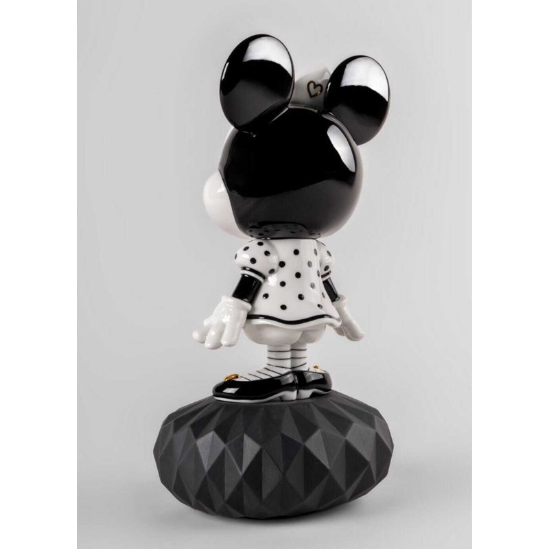 Minnie In Black And White