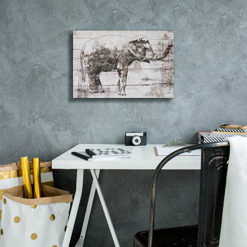 "Éléphant rustique 6" par Irena Orlov, H 12 po x l 18 po x P 0,75 po