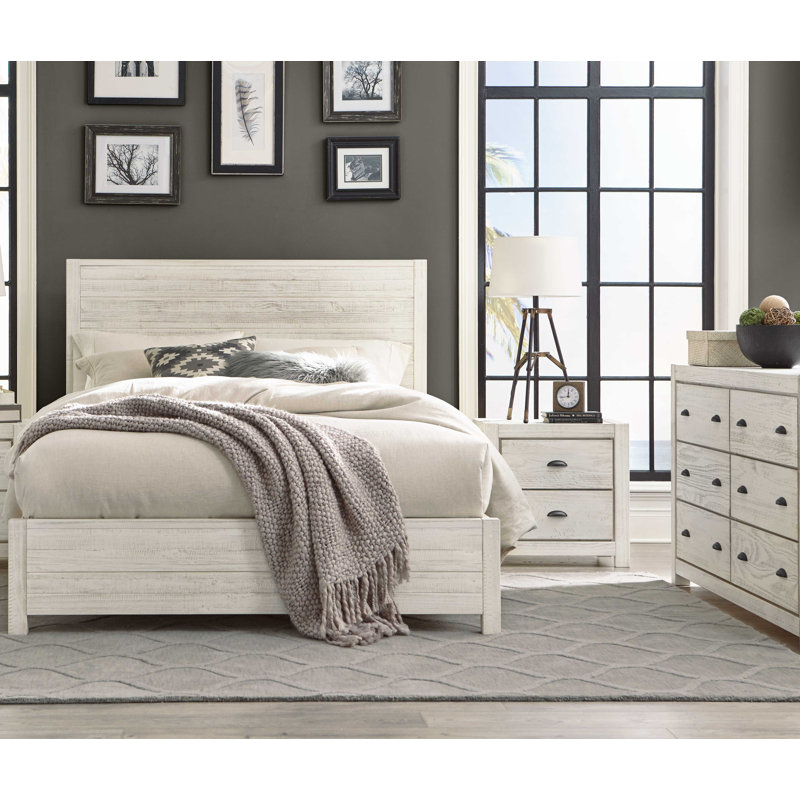 Montauk Bedroom Set, Rustic Gray, Queen, 4 Pcs: Bed, 2 Nightstands, Dresser