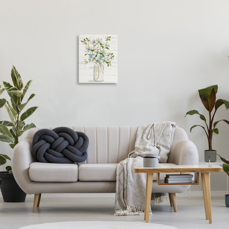 Art mural doux sur toile de cornouiller par Nan, H 20 po x l 16 po
