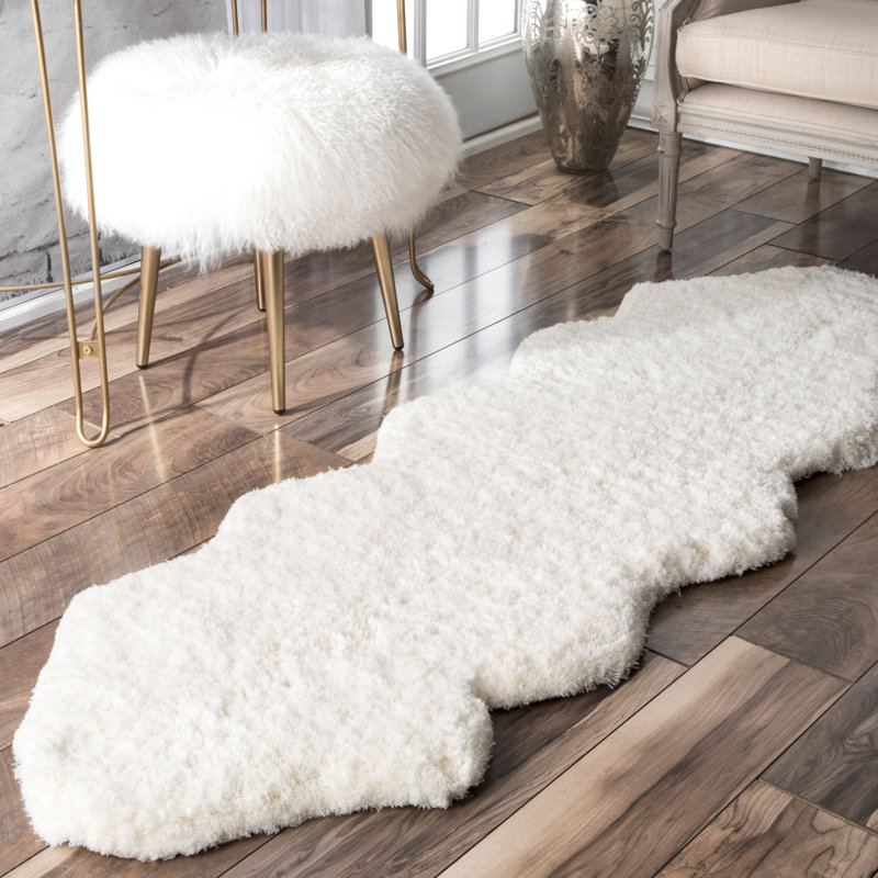Tapis blanc fait à la main Poteat, Tapis de couloir 2 pi x 6 pi