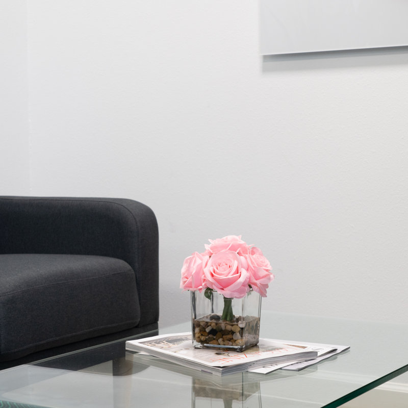 Arrangement de roses de 8 po