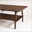 Table basse de style Mid-Century en bois avec tablette de rangement, pieds pliables à une touche pour un rangement facile et une utilisation efficace de l'espace