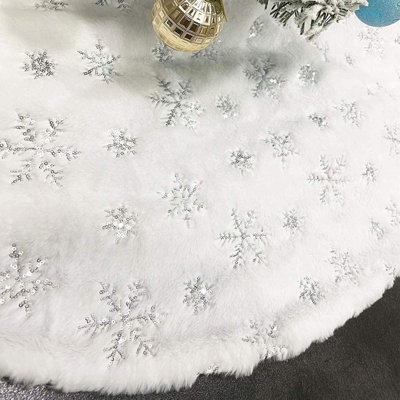 White Faux Fur Christmas Tree Skirt with Silver Sequin Snowflakes, Soft Plush Double-Layer Holiday Tree Décor