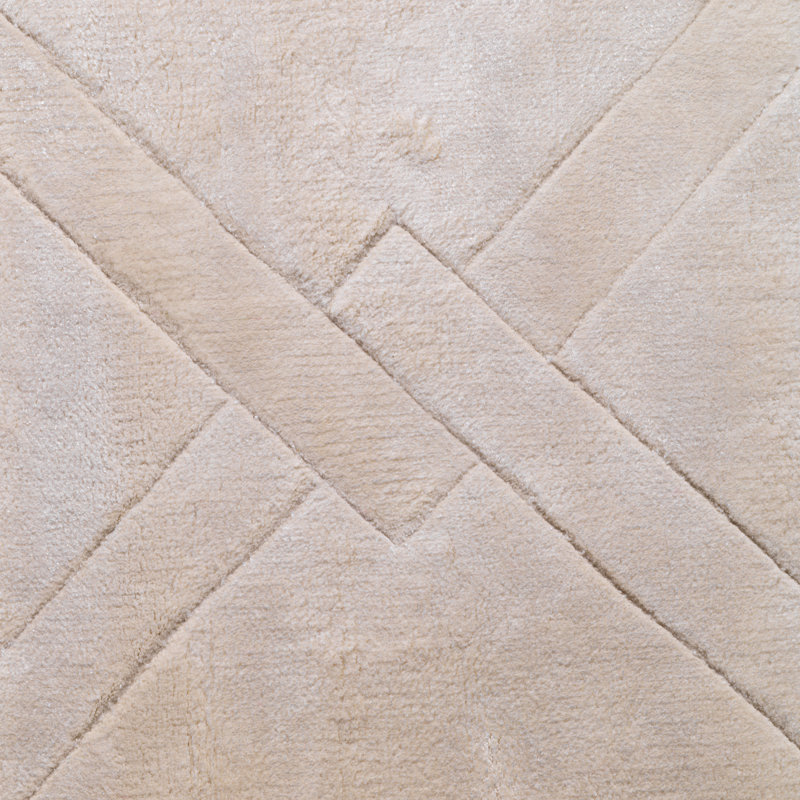 La Belle Geometric Area Rug in Beige, Rectangle 6'7" x 9'10"