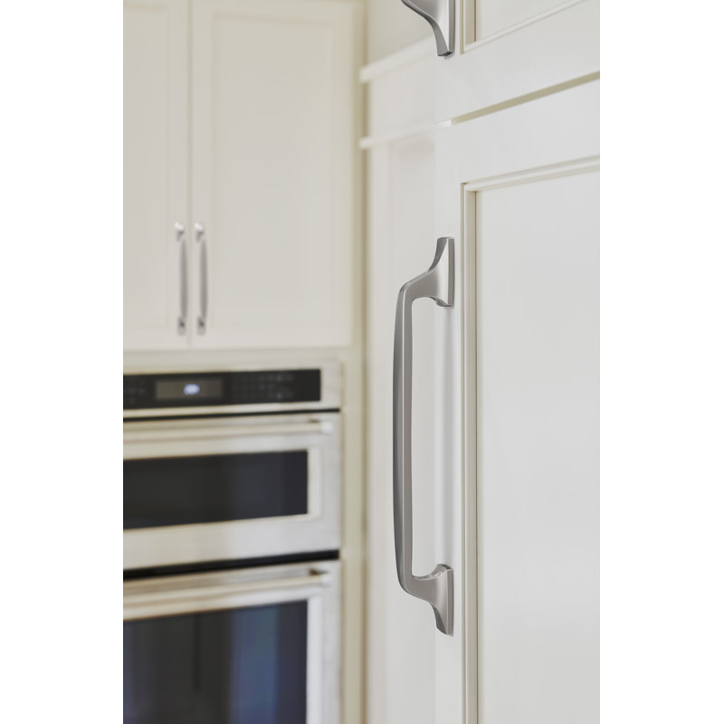 Poignée en arche Highland Ridge, Nickel satiné, 7 9/16"