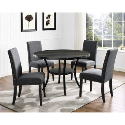 Salle à manger, 5 avec chaise cloutée en tissu gris, plateau de table ronde à finition grain de café et pieds en métal, sièges rembourrés en lin et coton, pièce fixe pour 4 personnes, maison contemporaine en bois