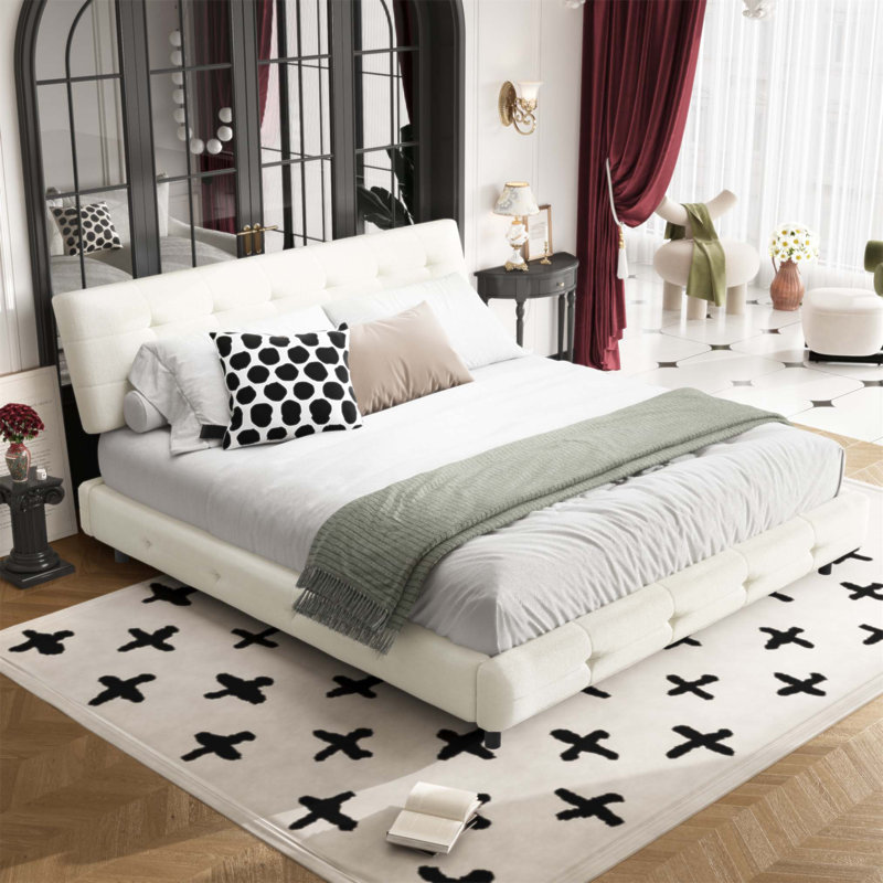 Structure de lit très grand avec tête de lit capitonnée, conception de coussin ultra doux, revêtement en chenille et support en lattes de métal et de bois
