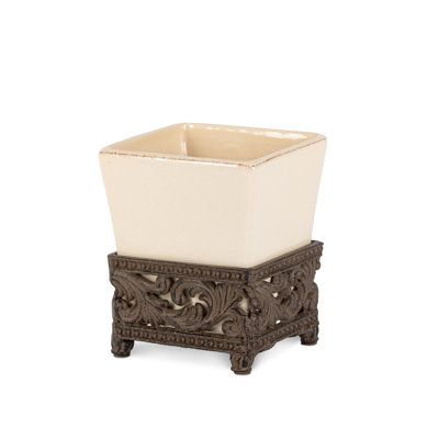 GG Collection Acanthus Stoneware Pencil Holder