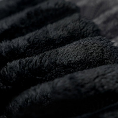 1s-Black Single Seater