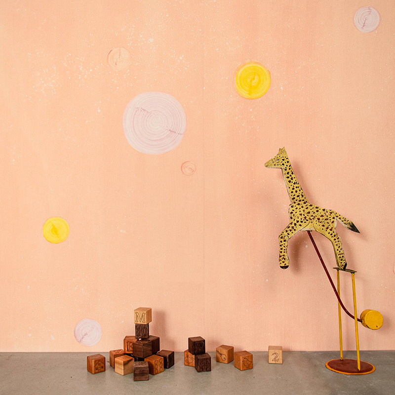 Ta Metéora Wallpaper, 26" W x 108" L, Peachy Pink